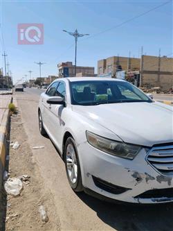 Ford Taurus